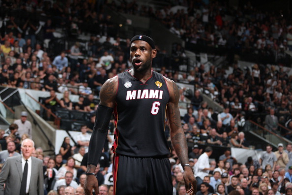 米体：虽然DV9经历肌肉疲劳，但斯帅仍会让他首发踢佛罗伦萨（米体：尽管DV9遭遇肌肉疲劳，斯帅仍将安排其首发战佛罗伦萨）