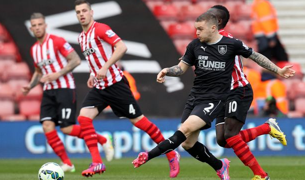 媒体人：邓涵文与云南玉昆更接近，重庆和铁人也有想法（知情人士称邓涵文更接近云南玉昆，重庆与铁人亦有意）