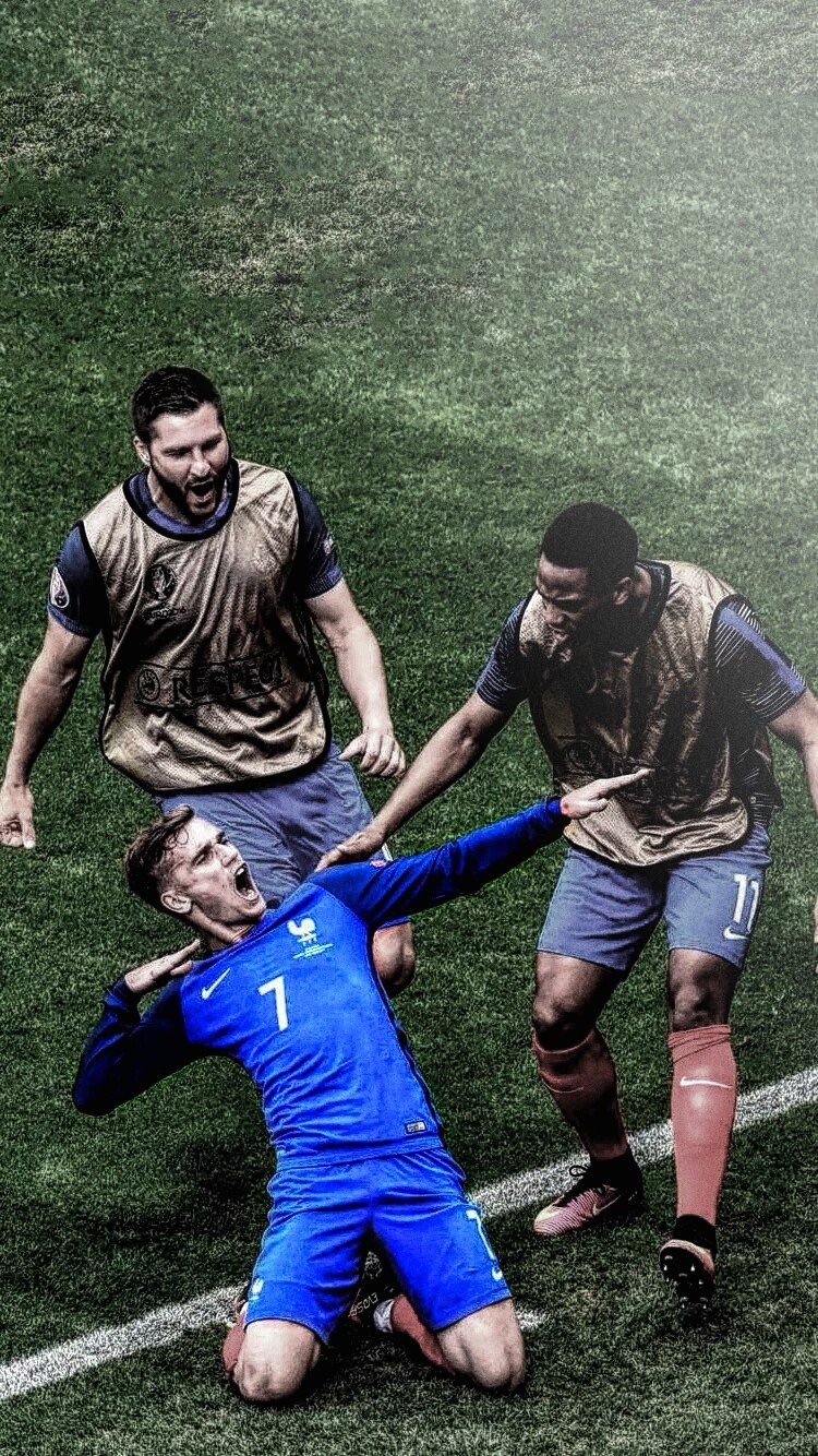 法尔克：施洛特贝克愿意去拜仁，但拜仁在等待于帕的续约结果（法尔克：施洛特贝克愿加盟拜仁，拜仁正等待于帕续约结果）