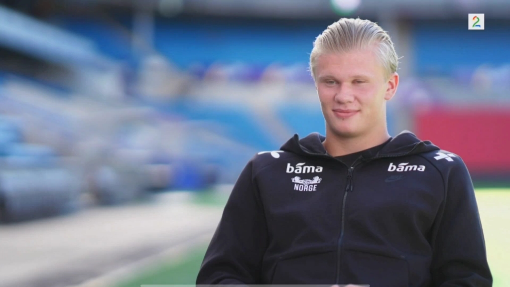 活塞122-117击败步行者，豪取13连胜，追平队史最长连胜纪录。（活塞122-117力克步行者，13连胜追平队史最长纪录）