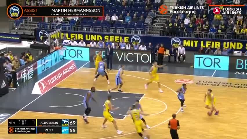 斯基拉：美职联、沙特和土耳其俱乐部有意萨拉赫，他未做决定（斯基拉：美职联、沙特与土超多队有意萨拉赫，球员尚未做出决定）