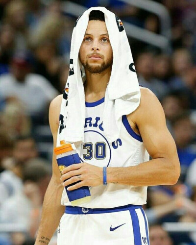 是否研究过迪巴拉的点球？阿莱格里：门将团队做了大量的工作（阿莱格里谈迪巴拉点球：门将团队做足功课）