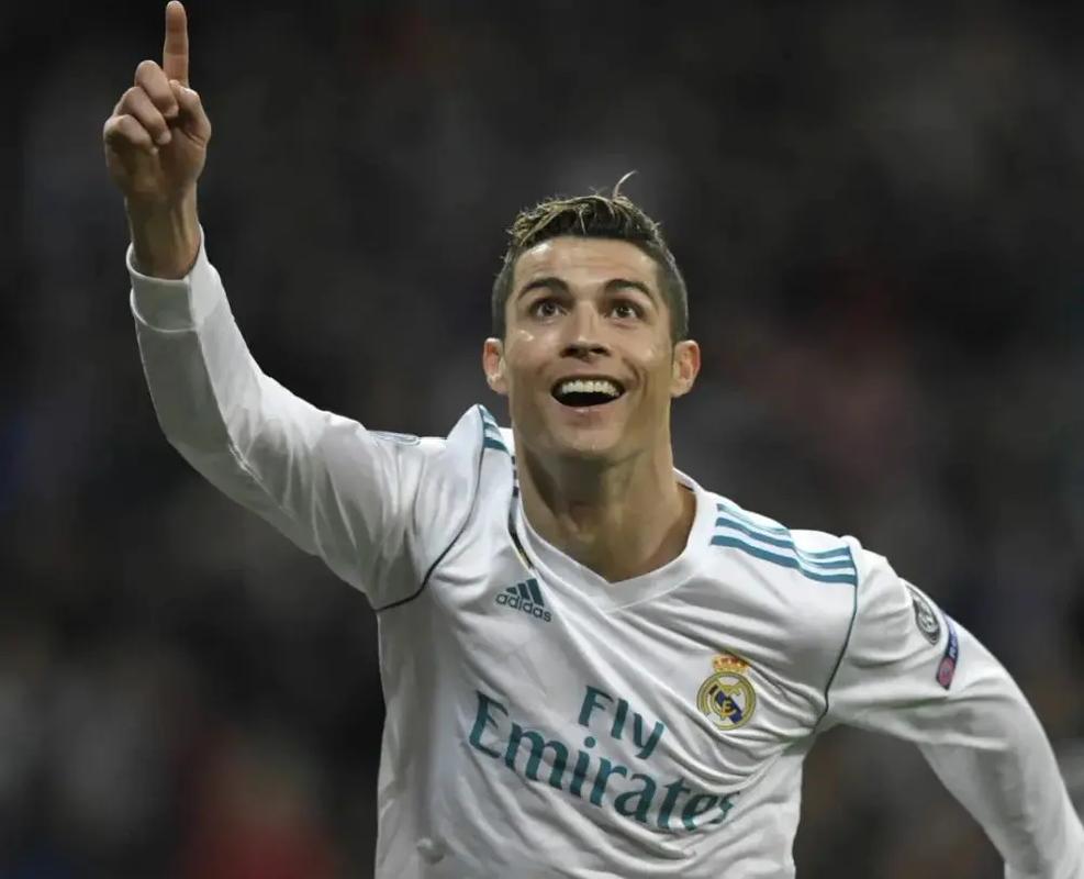 官方：尤文图斯任命达米安-科莫利为首席执行官