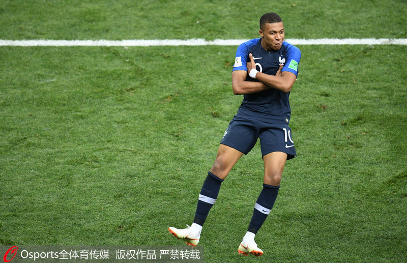 18岁“杜锋接班人”惊艳表现，广东男篮迎来新‘锋线大脑’