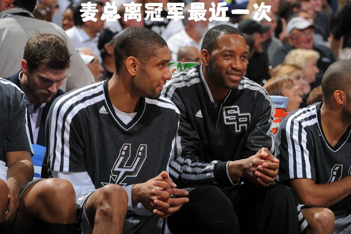 快船大胜巩固西部排名（快船大捷，稳居西部前列）