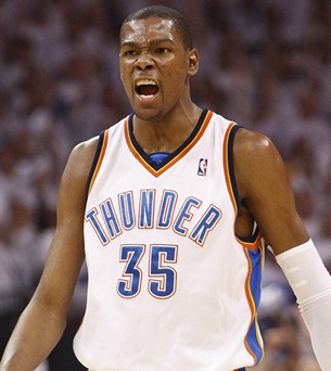 队报评法甲第14轮最佳阵：托万助朗斯登顶领衔，巴黎无人入选（《队报》评法甲第14轮最佳阵容：托万率朗斯称雄，巴黎零入选）